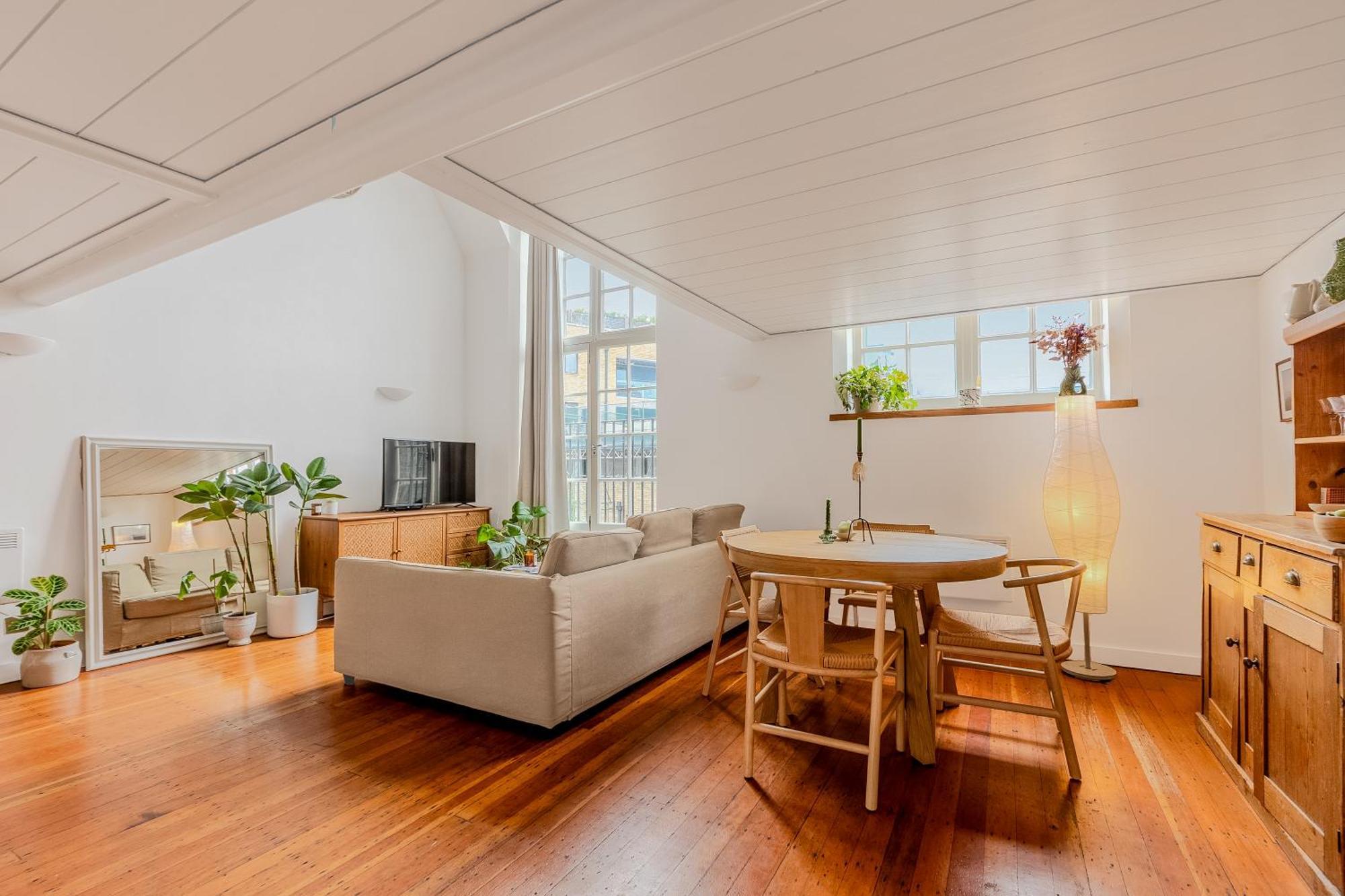 Exclusive Captivating 2lvl 1br Loft, Walworth Appartamento