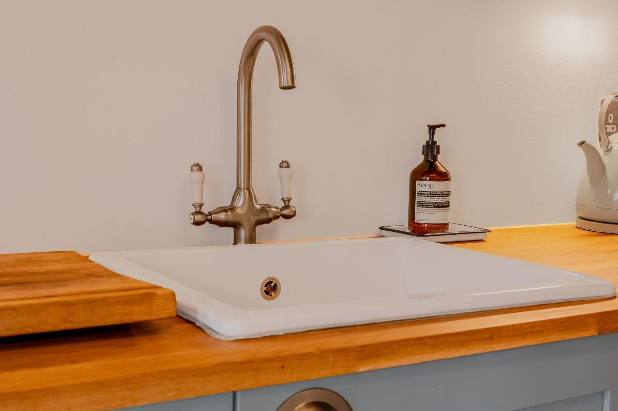 Appartamento Exclusive Captivating 2lvl 1br Loft, Walworth Londra